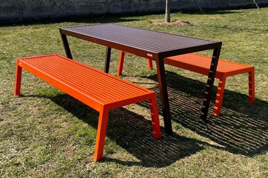 Mekonf-banci-mese-metalice-iasi-2