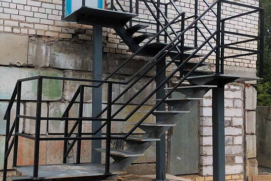Mekonf-scari-pasaje-pasarele-metalice-iasi-1
